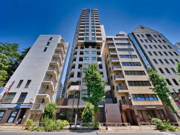 1LDK Apartment for Sale in Hongo, Bunkyo-ku, Tokyo - 40.79m2 - Thumbnail 3