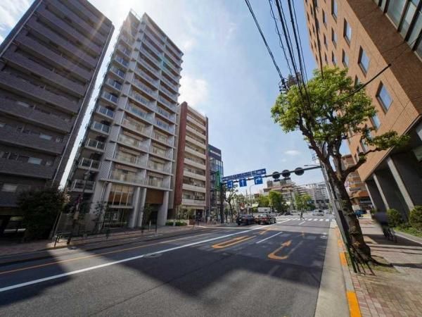 2LDK Apartment for Sale in Meguro, Tokyo - 57m2 - Thumbnail 3