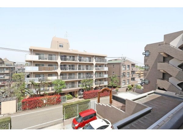 3LDK Apartment for Sale in Miyamaedaira, Kawasaki - 92m2 - Thumbnail 2