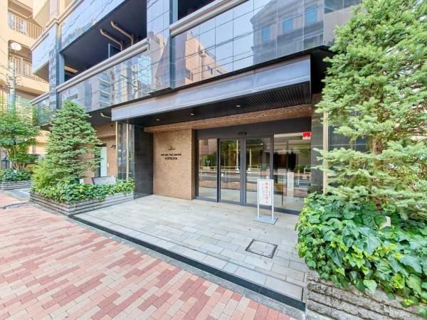 Modern 1LDK Apartment for Sale in Yotsuya, Shinjuku - Thumbnail 3