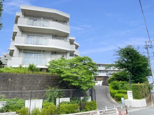 3LDK Apartment for Sale in Tsurumi Ward, Yokohama - Thumbnail 3