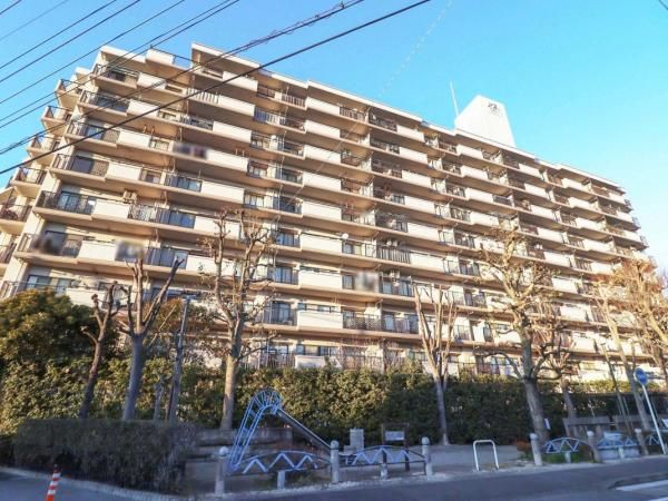 4LDK Apartment with Private Garden in Soka City, Saitama - Thumbnail 3