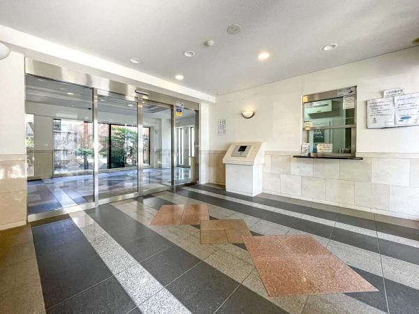 Renovated 3LDK Apartment for Sale in Kawaguchi, Saitama - Thumbnail 2