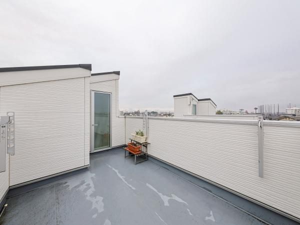 Modern 2LDK+2S House for Sale in Saitama City's Midori Ward - Thumbnail 3