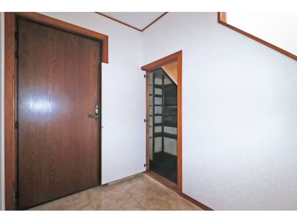 Renovated 3LDK House for Sale in Aoba-ku, Yokohama - Thumbnail 4