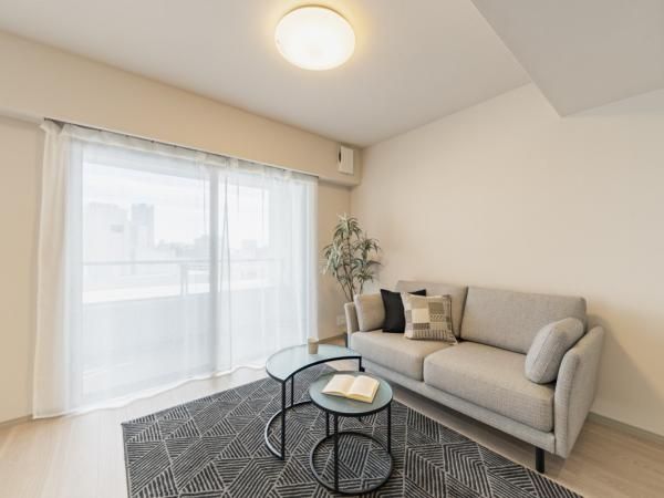 Renovated 2LDK+S Apartment in Yokohama, Near Sakuragicho Station - Thumbnail 4