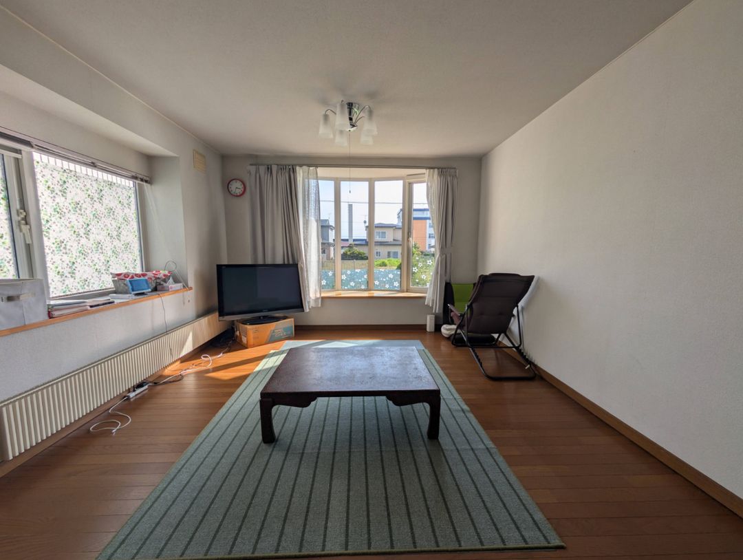 5-Bedroom Home for Sale in Date City, Hokkaido - 152 sqm - Thumbnail 2