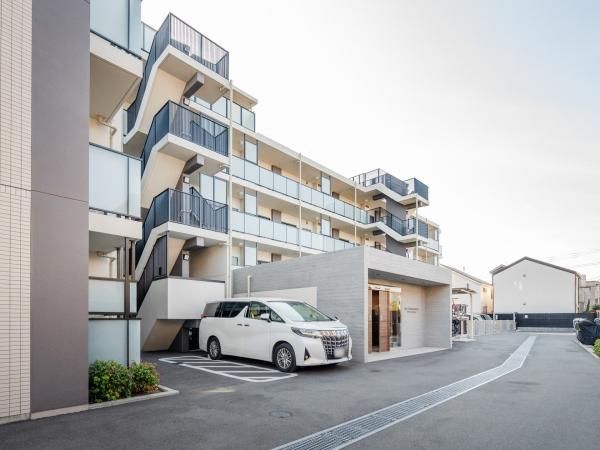 3LDK Apartment for Sale in Tachikawa, Tokyo - 67m2 - Thumbnail 2