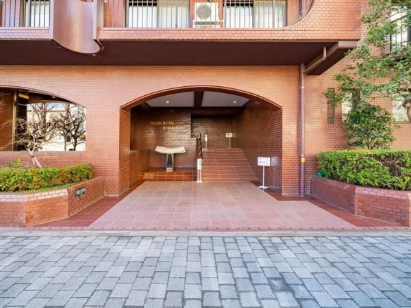 2LDK+S Apartment for Sale in Chiyoda, Tokyo - Thumbnail 2