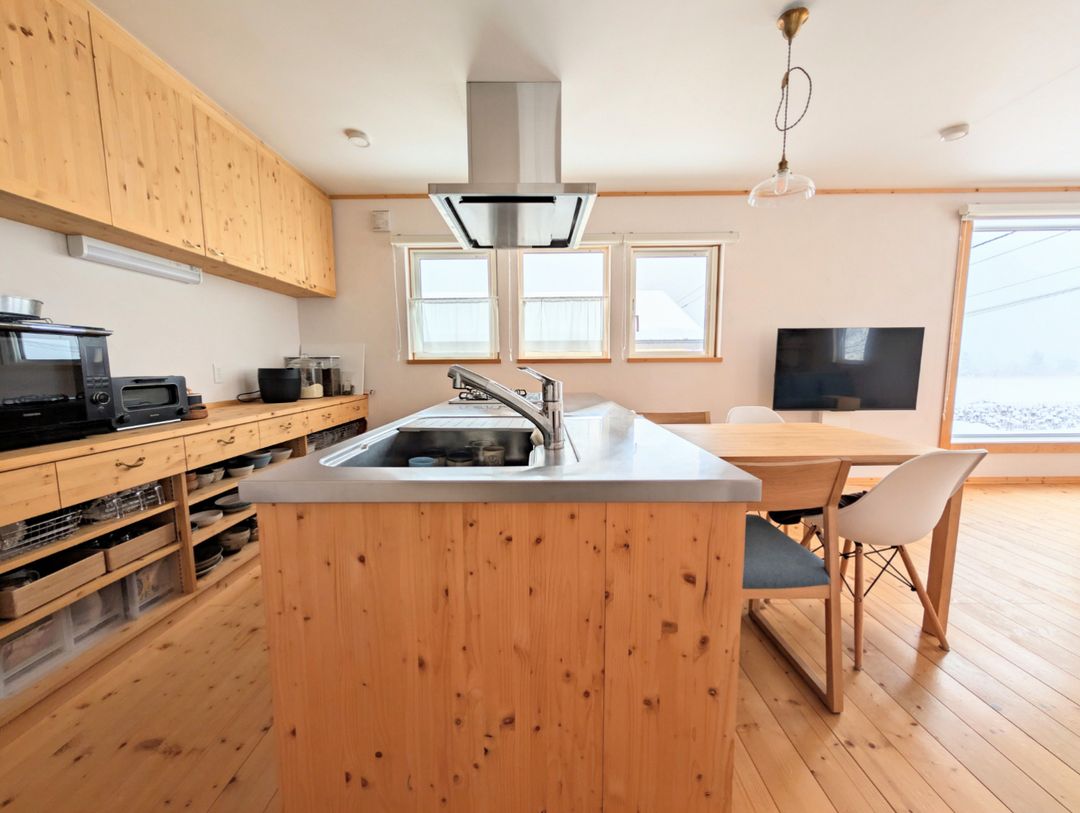 Uni House at Lake Toya: Scandinavian-Style Hokkaido Home - Thumbnail 2