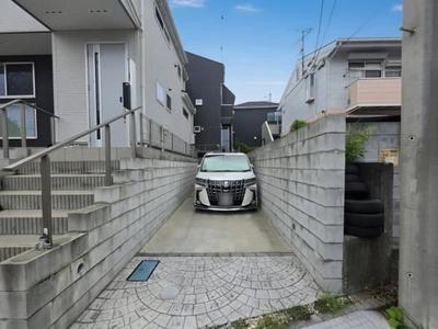4LDK Detached House for Sale in Midori Ward, Saitama City — Front_door, Midori, Saitama