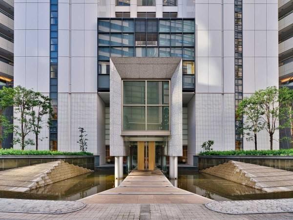 84.71m² 2LDK Apartment for Sale in Minato-ku, Tokyo - Thumbnail 2