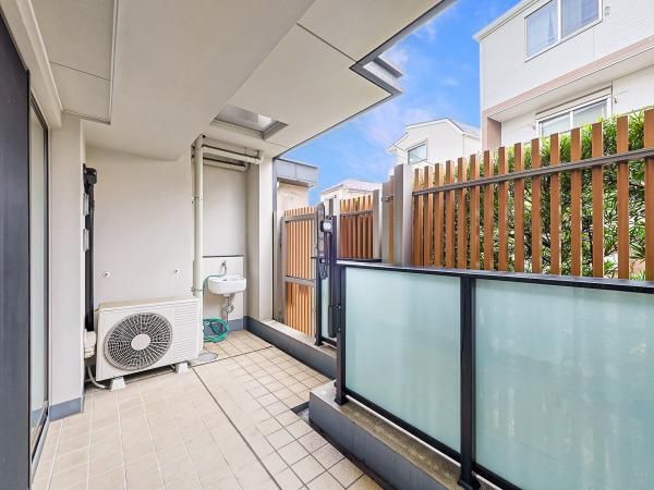 2LDK Apartment for Sale in Kosugi Jinya-cho, Kawasaki - Thumbnail 3