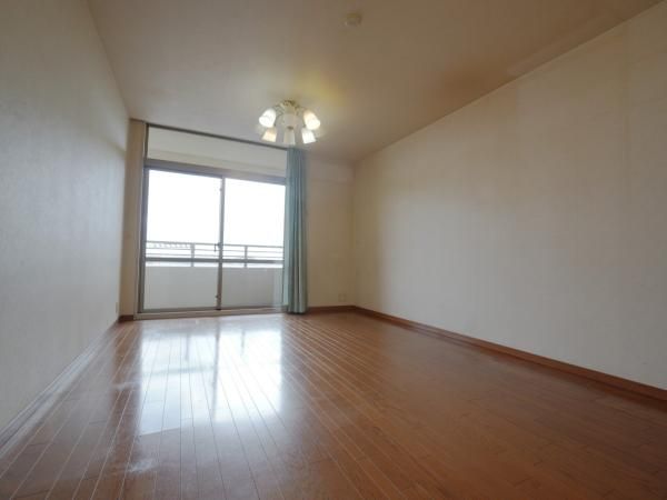Baymark Square Ocean Court 3LDK Apartment in Chiba - Thumbnail 4
