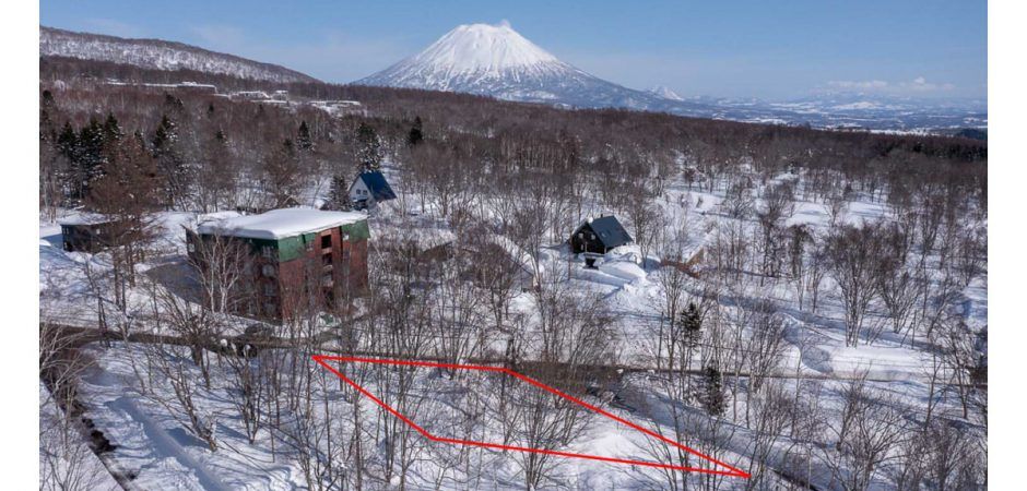 560 sqm Land for Sale in Royal Town Niseko Near Ski Lifts - Thumbnail 3