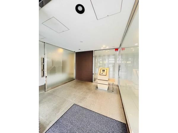 Renovated 2LDK Apartment in Shibuya, Tokyo for Sale - Thumbnail 2