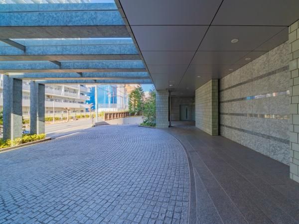 3LDK Apartment for Sale in Chiyoda, Tokyo - Thumbnail 4