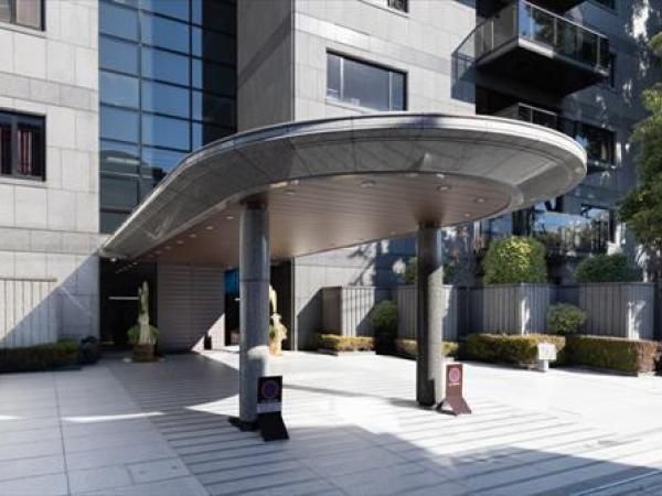 2LDK Apartment for Sale in Ichigaya, Shinjuku, Tokyo - Thumbnail 2