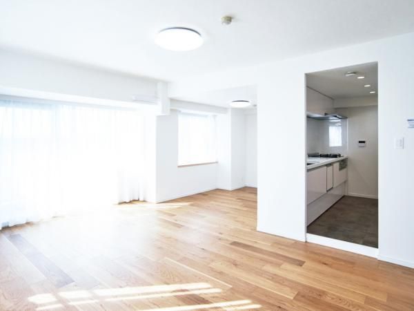 Renovated 3LDK Apartment Near Nakano-shima Station, Kawasaki - Thumbnail 4