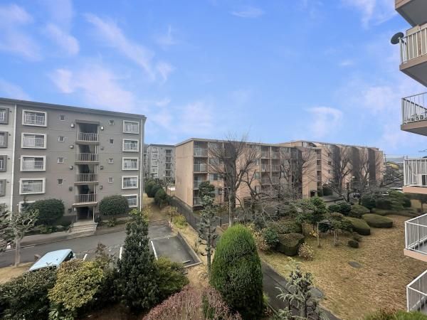 2LDK Apartment for Sale in Irume City, Saitama - Thumbnail 4