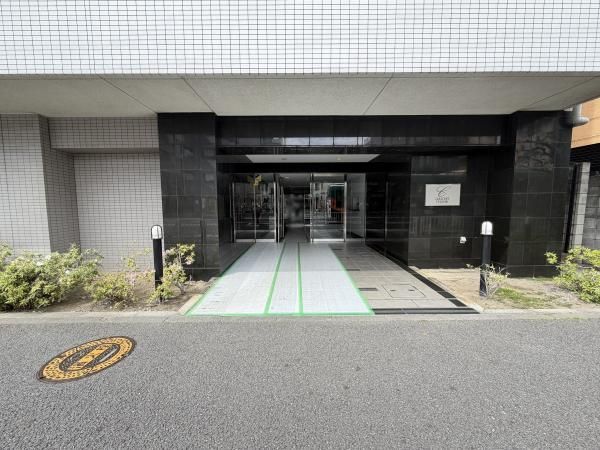 2LDK+S Apartment in Tsurumi, Yokohama with Renovation and Parking - Thumbnail 3