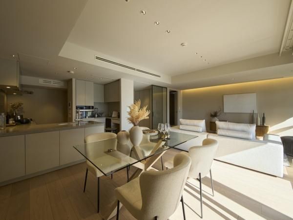 3LDK Apartment for Sale in Chiyoda, Tokyo 126.96 sqm - Thumbnail 4