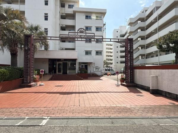 2DK Apartment for Sale in Hiratsuka, Kanagawa - 64.53m2 - Thumbnail 2