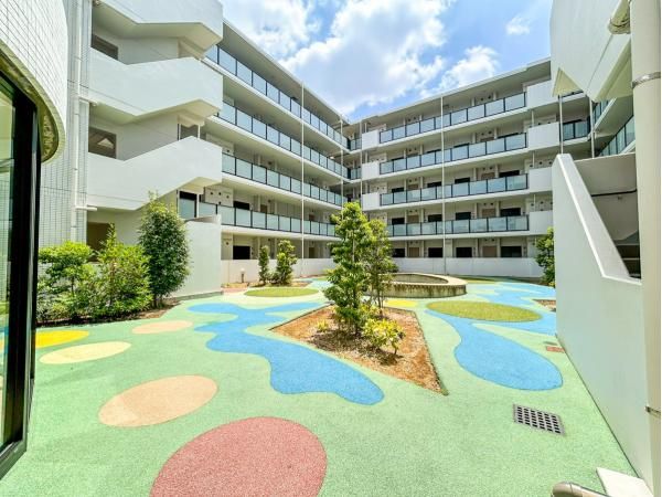 2LDK Apartment for Sale in Hiyoshihoncho, Yokohama - Thumbnail 4