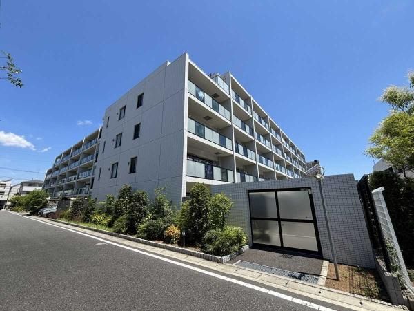 2LDK Apartment for Sale in Hiyoshihoncho, Yokohama - Thumbnail 3