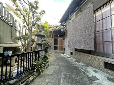 8LDK Detached House in Kobe Hyogo Ward with 722m2 Land — Exterior, Hyogo, Hyogo