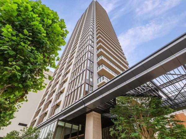 2LDK Apartment for Sale in Taito, Tokyo – Brillia Tower - Thumbnail 2
