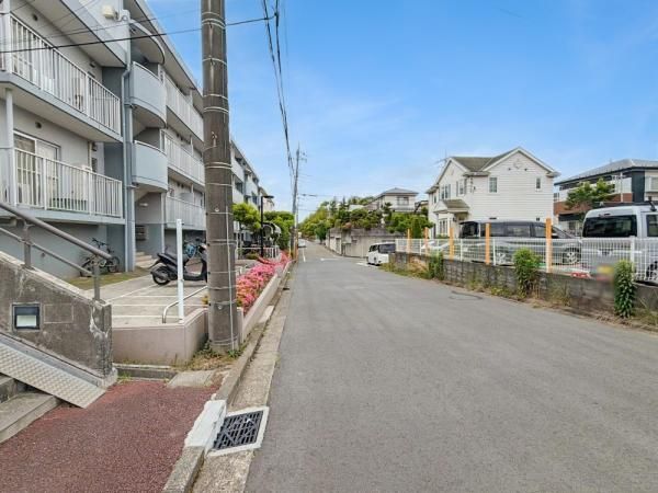 3LDK Apartment for Sale in Aoba Ward, Yokohama - Thumbnail 2