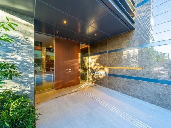 Proud Tower Kanamachi 3LDK Apartment for Sale in Katsushika - Thumbnail 4