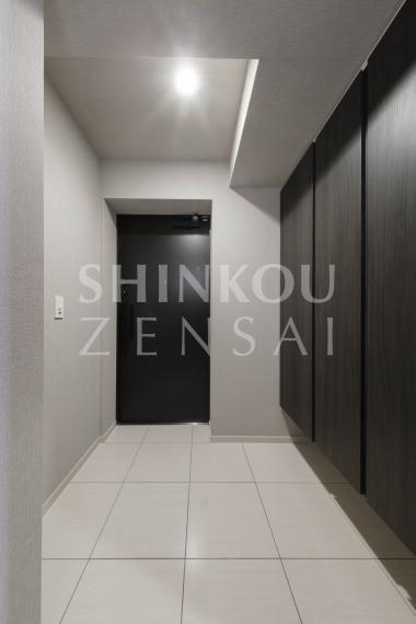 Crossette Akita 7F 2LDK Corner Apartment Near Akita Station — Front_door, Akita, Akita