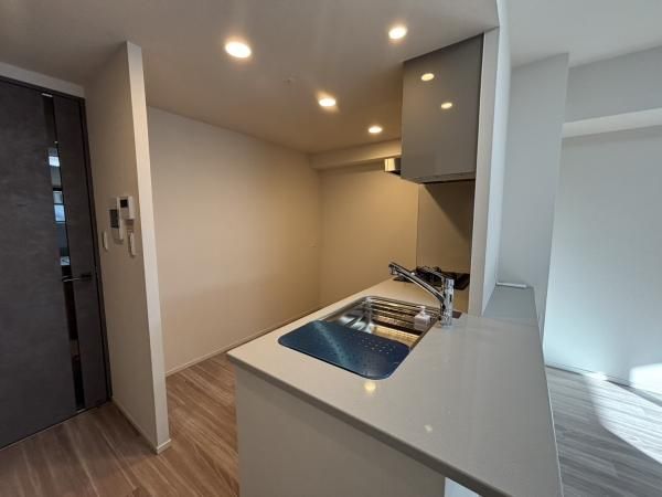 2LDK Apartment for Sale in Kyoto Nakagyo Ward - Thumbnail 3