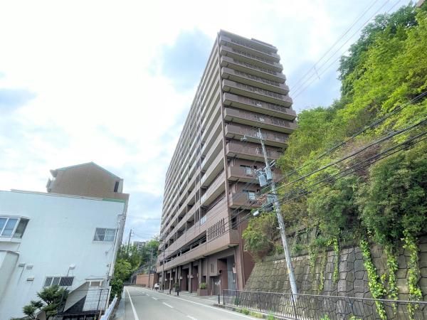 4LDK Apartment for Sale in Takarazuka, Hyogo - Thumbnail 2