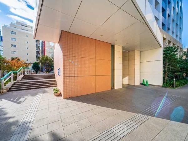 Renovated 2LDK in Dear Marks Capital Tower, Nerima, Tokyo - Thumbnail 4
