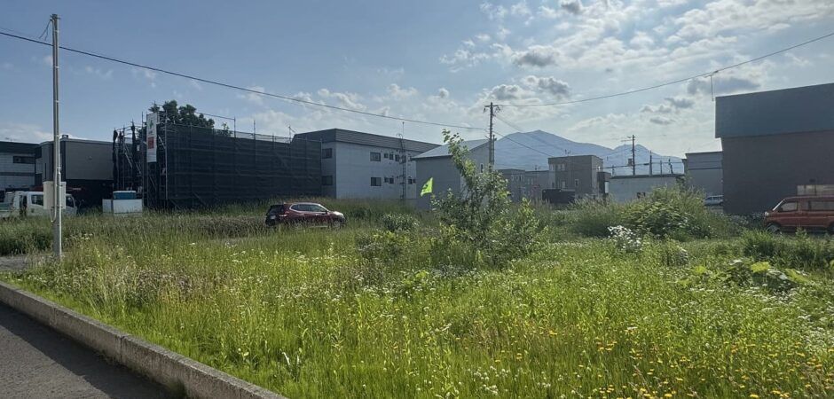 105.78 sqm Corner Land in Kutchan, Hokkaido - Thumbnail 3