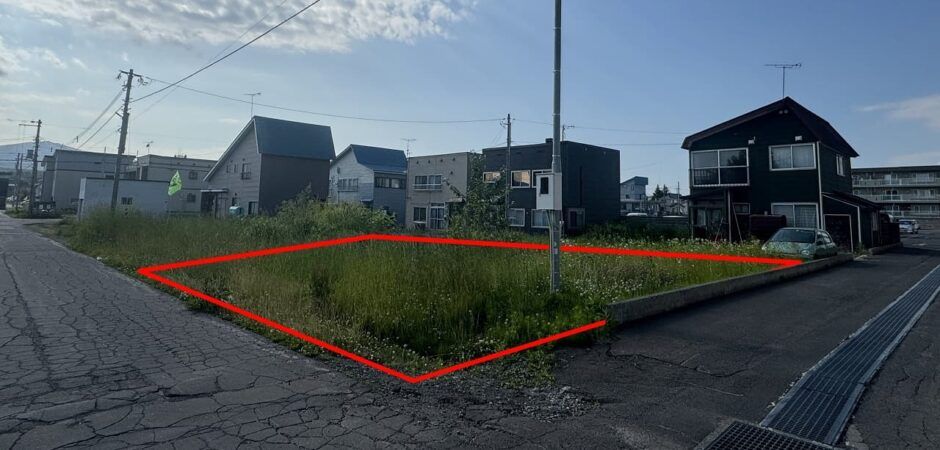 105.78 sqm Corner Land in Kutchan, Hokkaido - Thumbnail 2