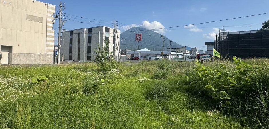 105.78 sqm Corner Land in Kutchan, Hokkaido - Thumbnail 4