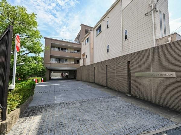 3LDK Apartment for Sale in Ikeda, Osaka - 71.91m2 - Thumbnail 3