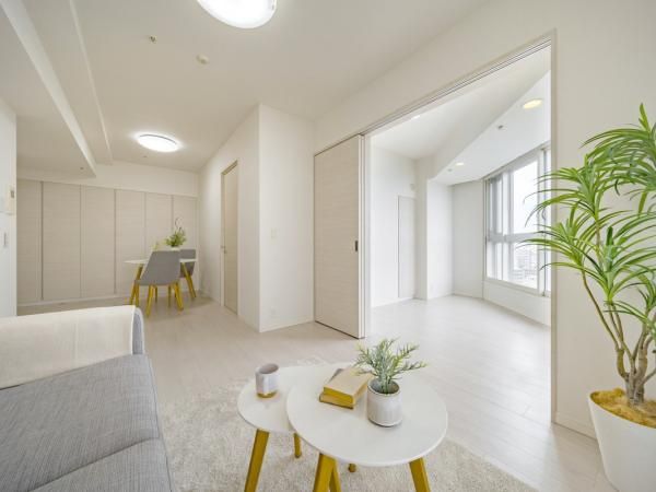 3LDK Apartment for Sale in Higashi-Nippori, Arakawa - Thumbnail 4