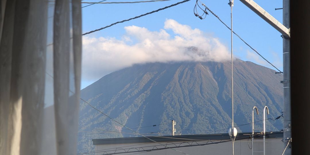 Modern 3-Bedroom Home with Mt. Yotei Views in Kutchan - Image 1