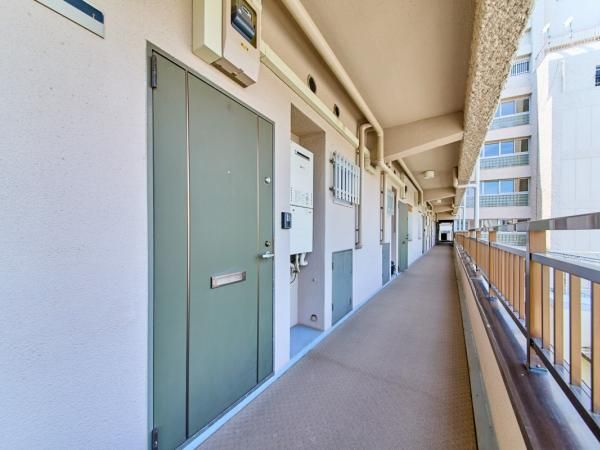 2LDK Apartment for Sale in Ichigaya, Shinjuku, Tokyo - Thumbnail 2