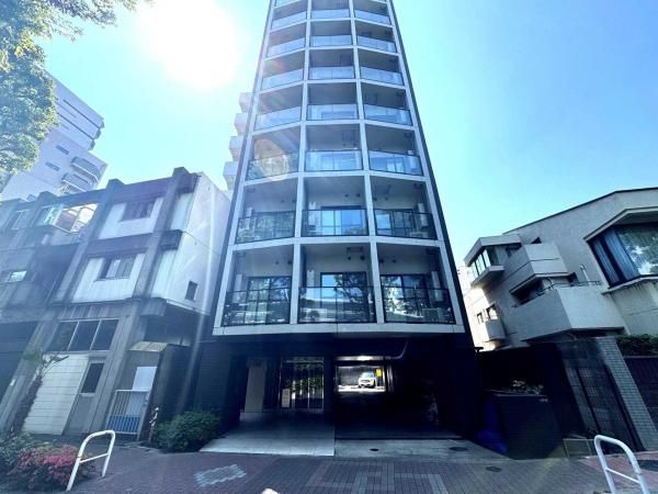 1LDK Apartment for Sale in Shibuya, Tokyo – 41.42m² - Thumbnail 2
