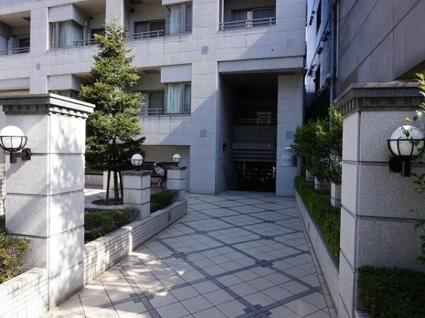 1DK Apartment in Shinjuku, Tokyo – Duo Scala Kagurazaka Tower - Thumbnail 3