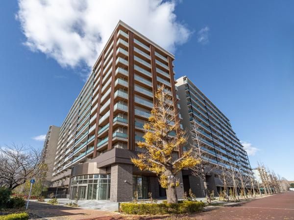 3LDK Apartment in Akishima, Tokyo – Premist Akishima Moripark Residence - Thumbnail 2