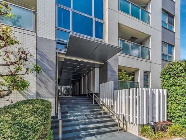 1LDK+S Apartment in Shinjuku, Tokyo - 93.47m2 - Thumbnail 2
