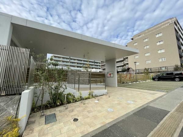 3LDK Apartment for Sale in Inagi City, Tokyo - 71.94m² - Thumbnail 4