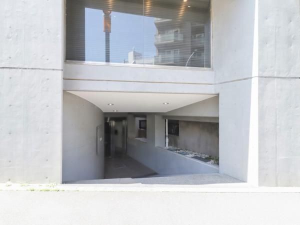 Renovated 1LDK Apartment in Ebisu, Shibuya - Thumbnail 3